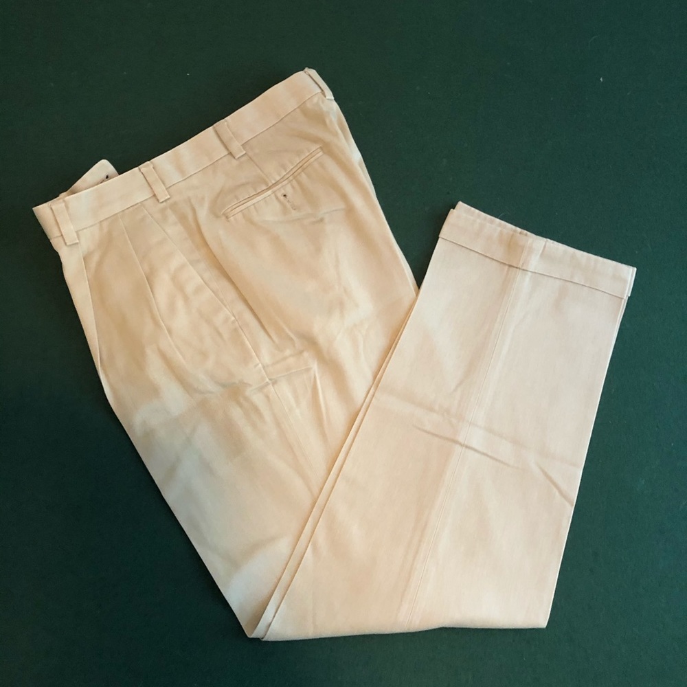 Natural Issue Dress Khakis EUC